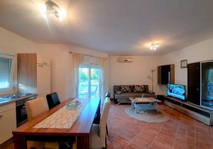Nice apartment near Malinska