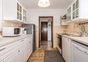 Nice home in Ika with kitchen