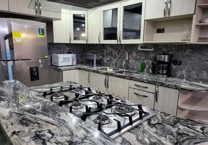 Nice Renovation! Perfect Location! A/C, Washer/Dryer, Fast net! Cable TV!