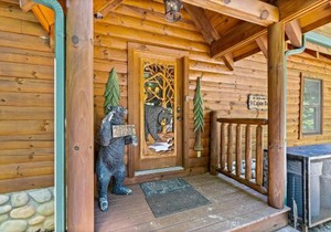 Nine Bears Home Close to Gatlinburg