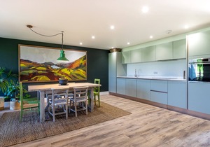 No.3 Long Barn - Three Bedroom House, Sleeps 6