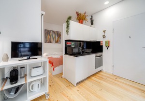 Nomad's Netto & Subway - Comfy Studio