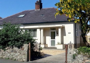 Norbury - Two Bedroom House, Sleeps 4