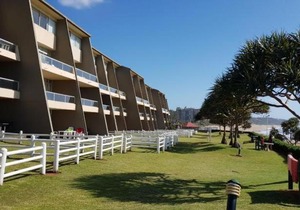 North Facing Cabana by Inyoni Rocks Cabanas