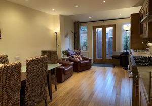 Notting Hill 3 bedroom townhouse with garden and roof terrace