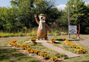 O'Connell's Yogi Bear RV Park Model 42