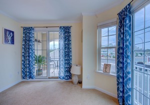 Ocean Block, 4 minutes walk to beach and boardwalk, 7 minutes to Amusement Park