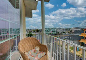 Ocean Block, 4 minutes walk to beach and boardwalk, 7 minutes to Amusement Park