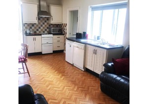 Ocean Breeze Apartment