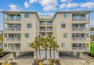 Ocean Breeze Luxury Villas 3D, Nicely Updated! Across From The Ocean! Sleeps 18 !