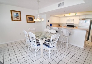 Ocean Drive. 4 bedroom 3 bath oceanfront condo. Sleeps 10.