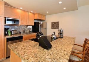 Ocean front & corner unit at Kahana Reef #422! Quam Properties Hawaii