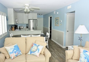 Ocean Front with Incredible Views - newly remodeled, pool, in-unit washer/dryer