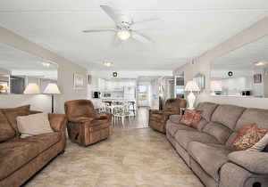 Ocean Hideaway 209 2 BR 2 BA Ocean City, Maryland Boardwalk Oceanfront