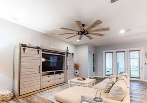 Ocean View beach club house with pool access, WiFi, private W/D, & central AC