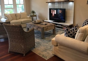 Ocean view with A/C & game room in a tranquil neighborhood