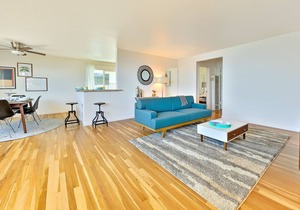 Oceanfront condo across street from beach with amazing views & walkable location