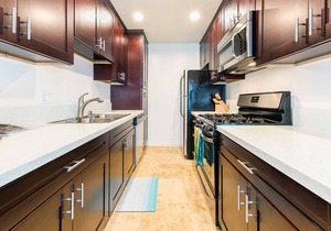 Oceanfront condo with amazing views, steps to beach & walkable location