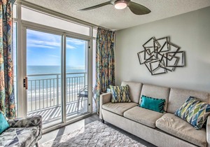 Oceanfront Condo with Beach Access Near Boardwalk!