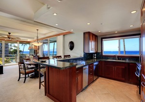 Oceanfront Corner Unit - #201 - Panoramic Ocean View - Over 165 "5" star reviews