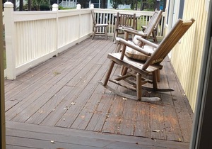 Oceanfront. Golf cart included with booking. Pool is OPEN!