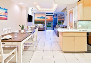 Oceanfront home with private hot tub, stunning views, fireplace, patio & grill