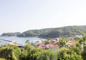 Oceanfront Luxury with Bay & Marina Views