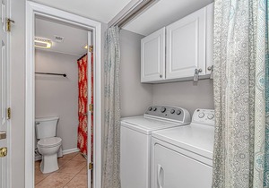 OCEANFRONT /POOL 1st FLOOR! KING BED! FIVE STAR!