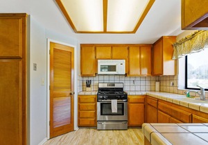 Oceano Getaway with Large Deck | Walk to Beach & Restaurants