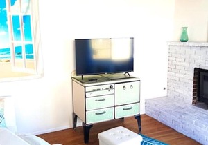 Oceano: Short walk to beach, 4 br, 2 bath, private house! Across street from park & pond