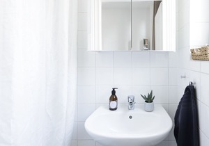 Old belly arms: Fully furnished 2.5 room apartment in Trendviertel