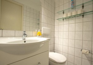 Old Town Large 3 Room Maisonette