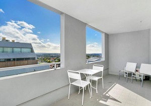 One Bedroom Apartment Atchison Street(L1103)