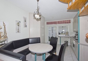 Only 100 m to the beach, apartment with balcony and terrace - App. Eldena apartment 19 -