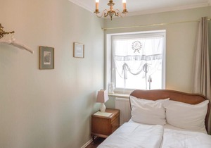 Only 100m from the train station in Klanxbüll is this lovingly designed vacation apartment: the perf