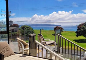 Opito Bay beach front Holiday Home