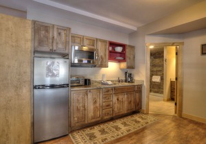 Oquossoc Suite #4 | A/C & Fireplace