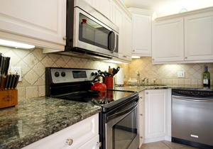 OV 625 Pond/Bridge View Condo-Paradise Vacation Rental in Ocean Village
