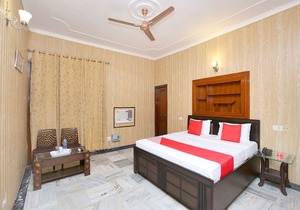 OYO 14030 Cheema Holiday Homes