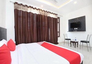 OYO 16948 Hotel Jp Palace