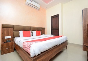OYO 30743 Hotel Himalayan