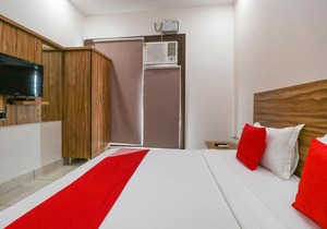 OYO 45965 Hotel Krishnam
