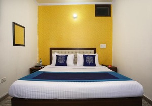 OYO 9661 Hotel Lucky Plaza