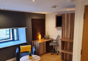 Palace Studio 1 Bedroom Apartment self-contained