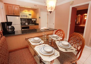 Palm Beach Shores Resort - Beachfront Location - 1-Bedroom Condo