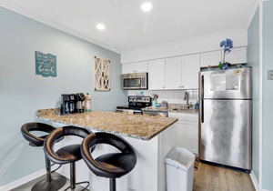 Panoramic paradise ocean beach front/steps to beach/heated pool condo!