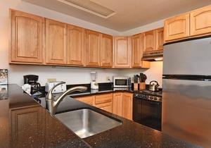 Paradise found on Maui! Condo #211