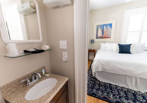 Parlay Room - Captain's Quarters Inn, Downtown Historic Edenton