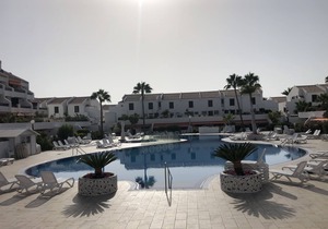 Parque Santiago 1-1 bed-pool-easy access. Sunny S