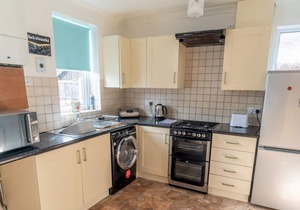 Pass the Keys | Central 2 bedroom home in Beeston